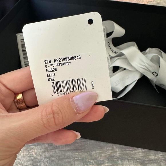 SOLD! Authentic Chanel 2022 Quilted Gold Top Handle Vanity (Gold Chanel Logo)! - Picture 14 of 17